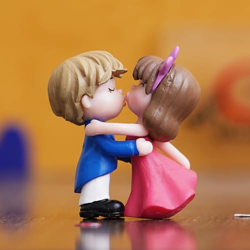 Purple Miniature Cute Couple Statue Girl On Boy's